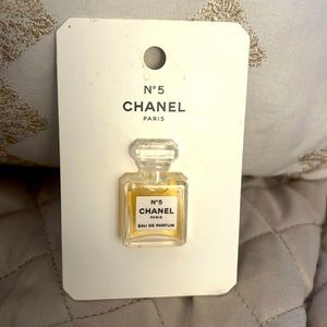 Chanel No5 miniature Eau De Parfum